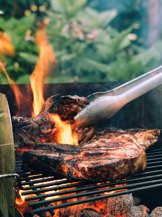 5 Must-Have BBQ Accessories for Every BBQ Enthusiast